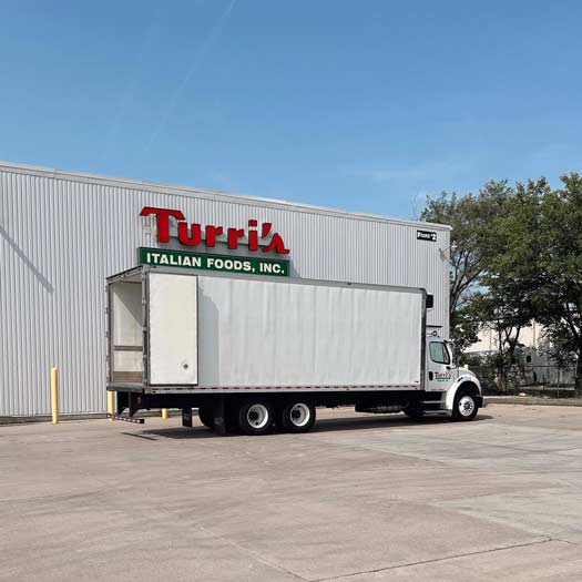 turris-truck-delivering-iqf-pasta-refrigerated-truck