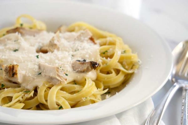bowl-of-delicious-linguine-pasta-rte